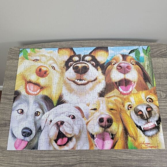 #Selfies‎ Goofy Grins 2018 200 Piece Jigsaw Puzzle - Picture 5 of 5